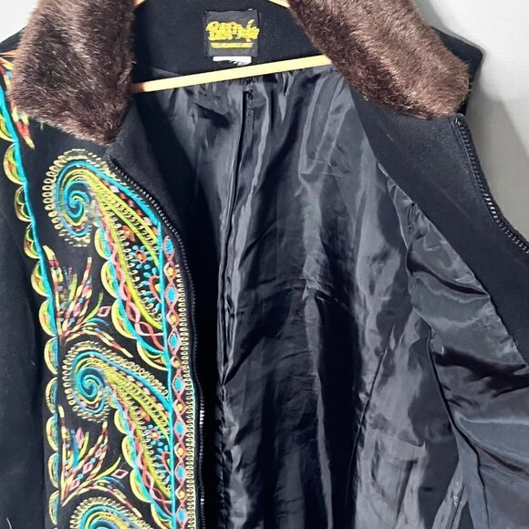 Bob Mackie Wearable Art Faux Fur Collar Embroidered Vest- Size 1x - Picture 5 of 7